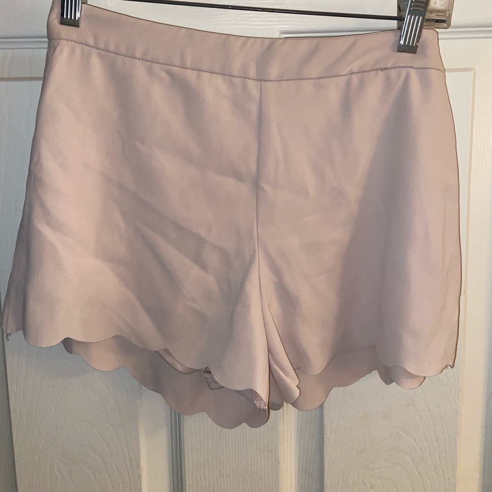 H&M pink flowy shorts